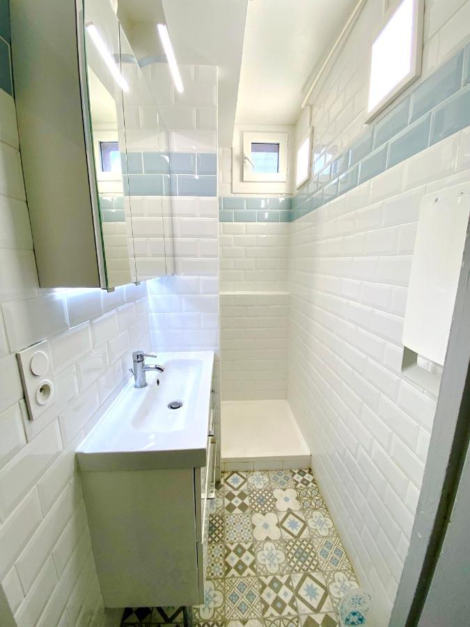 Apartment Le Cafe Charmant, Dans Immeuble Avec Parking Barriere, Balcon *